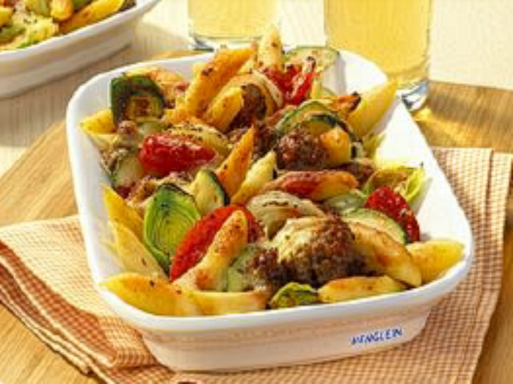 Schupfnudeln mit Gemüse in Auflaufform